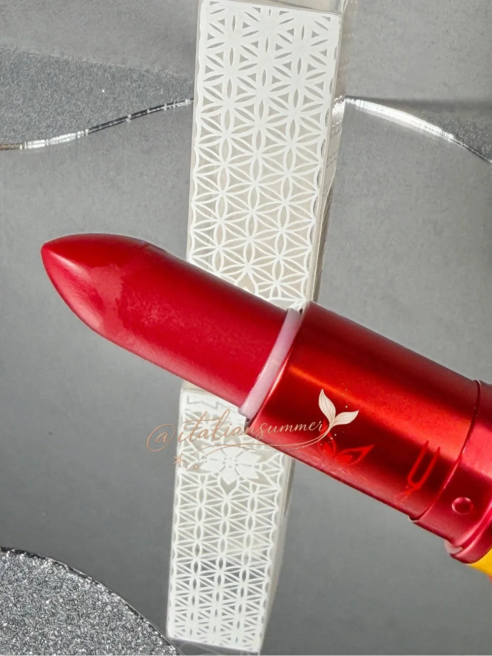 MAC Honor of Kings Limited Edition Lipstick Ruby Woo New In Box
